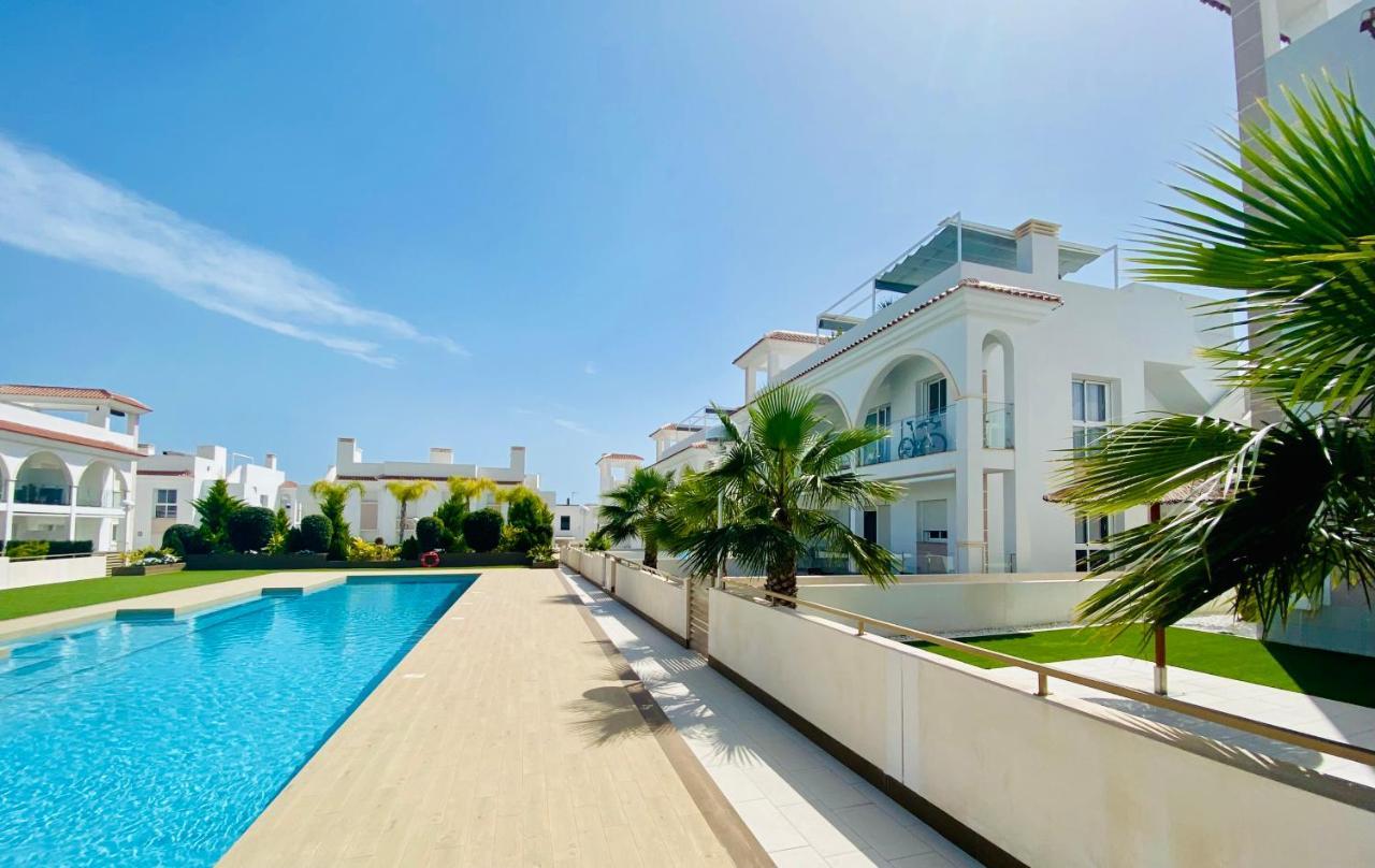 Fortuna Penthouse With Roof Terrace, Ac And Pool Rojales Extérieur photo